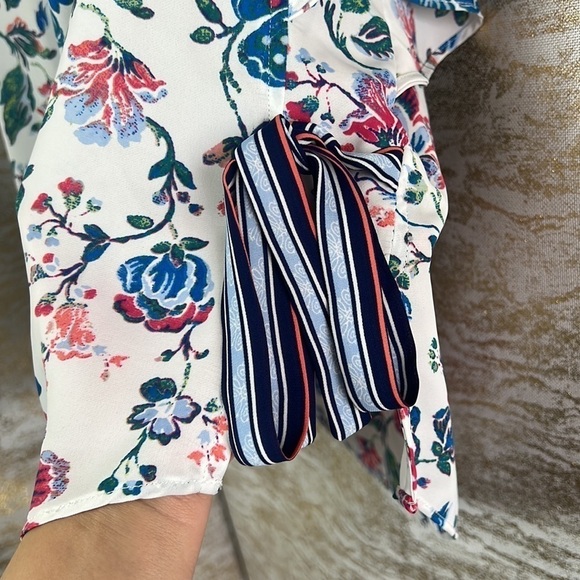 Laundry By Shelli Segal Floral Ruffle SideTie Short Sleeve Top Size L - Picture 7 of 15